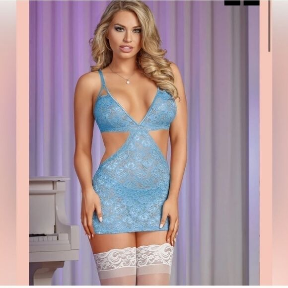 Exposed Sexy Teddy - Picture 2 of 7